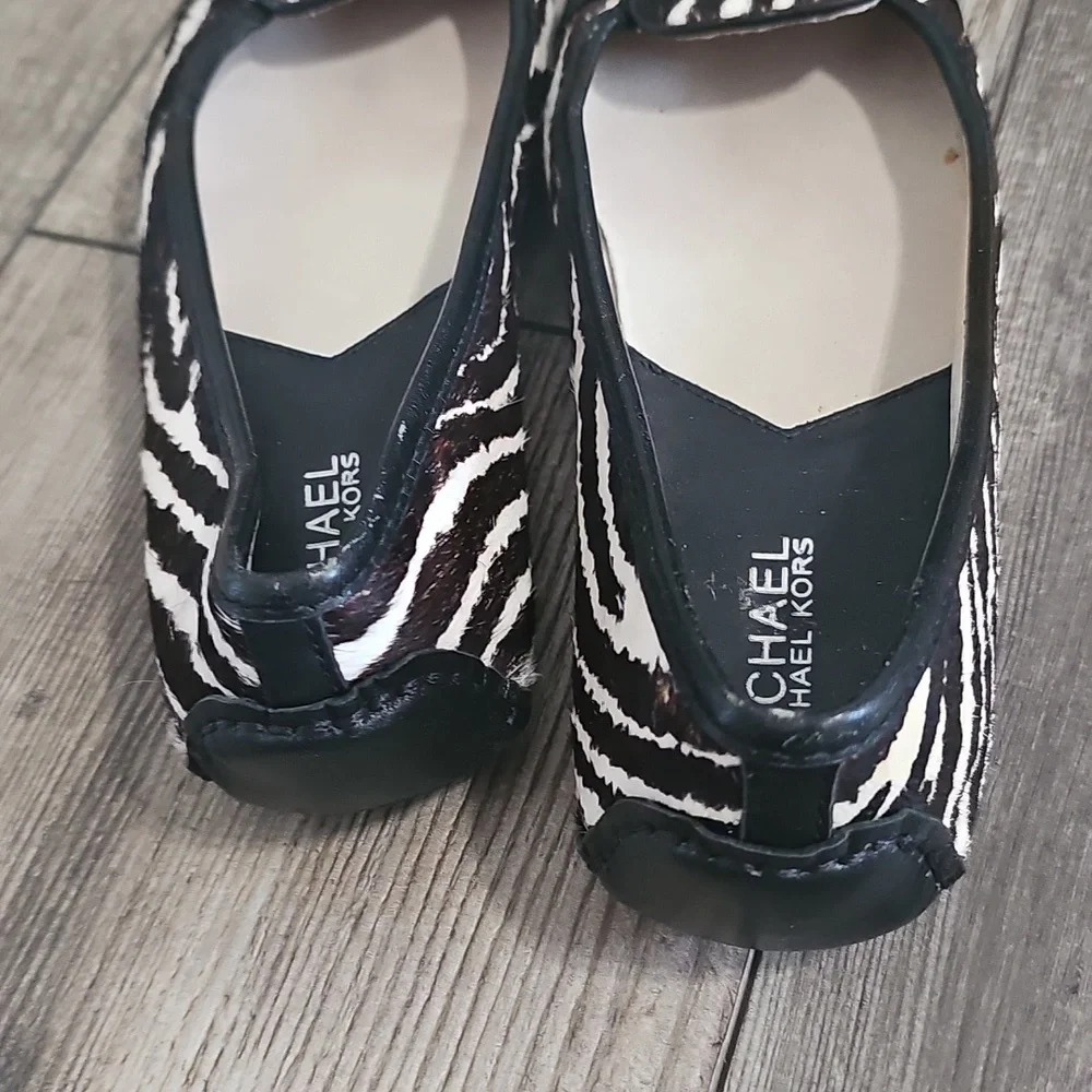 Michael Kors Hair Calf Upper  Flats - Picture 6 of 7